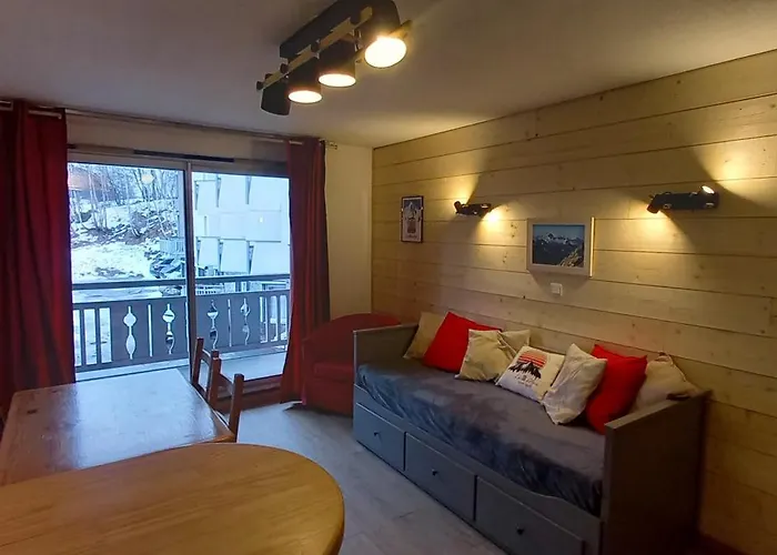 T1 Les 2 Alpes Le Kandahar Апартаменты *